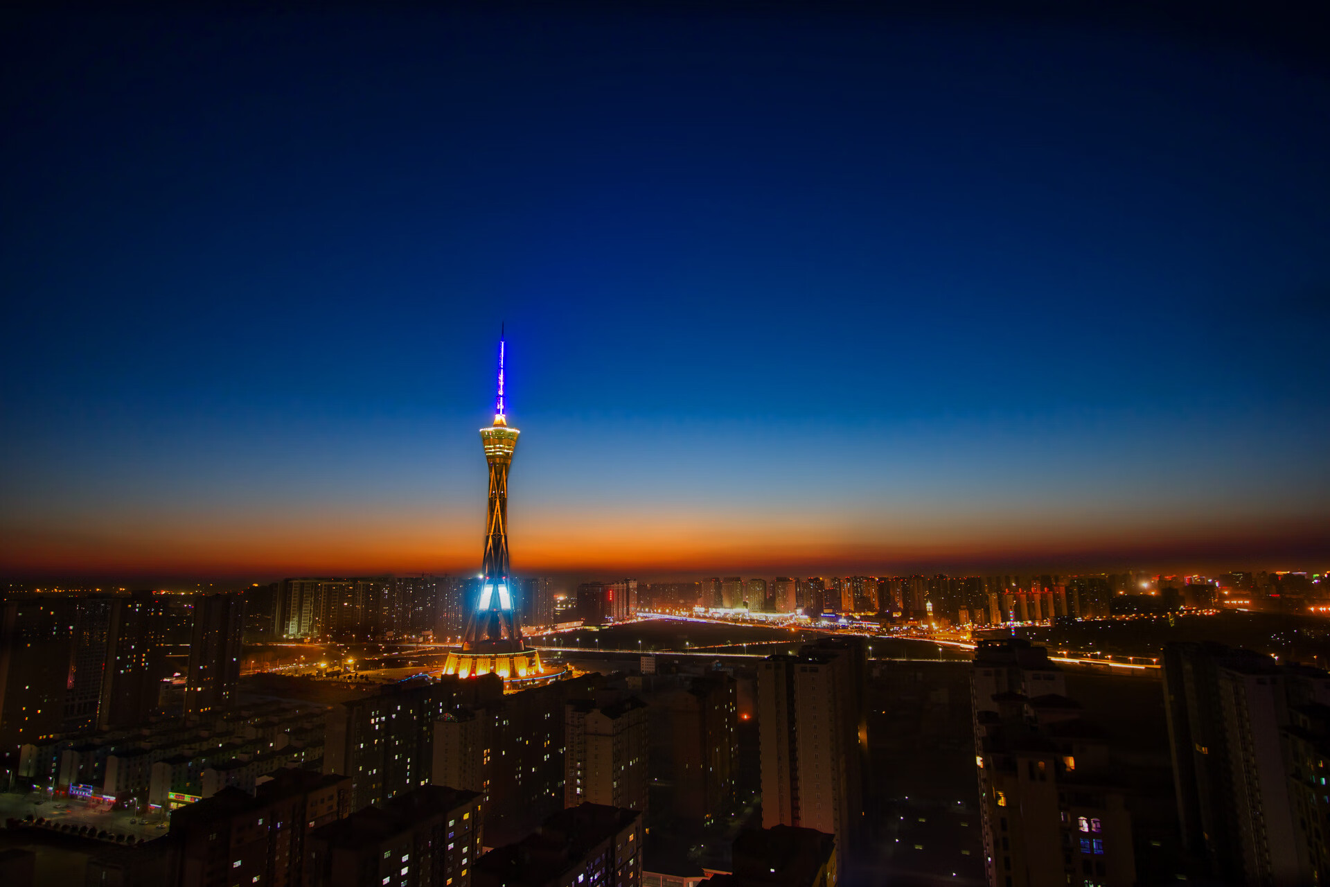 意甲赛场,球员表现亮眼,精彩进球频频点燃激情,意甲的比赛