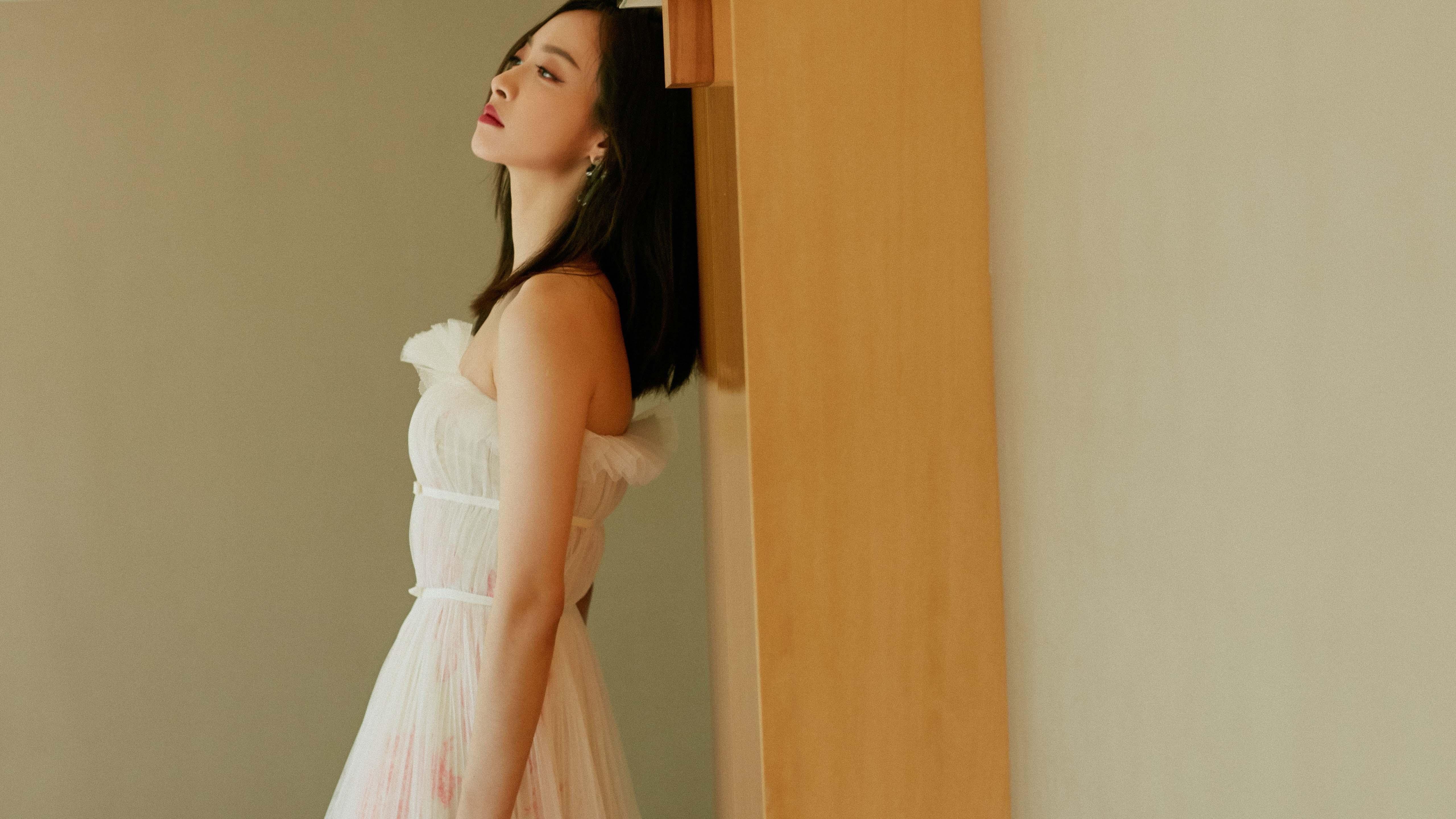 曼城主场-轻取伯恩茅斯，德布劳内梅开二度，曼城与德布劳内续约至2025年