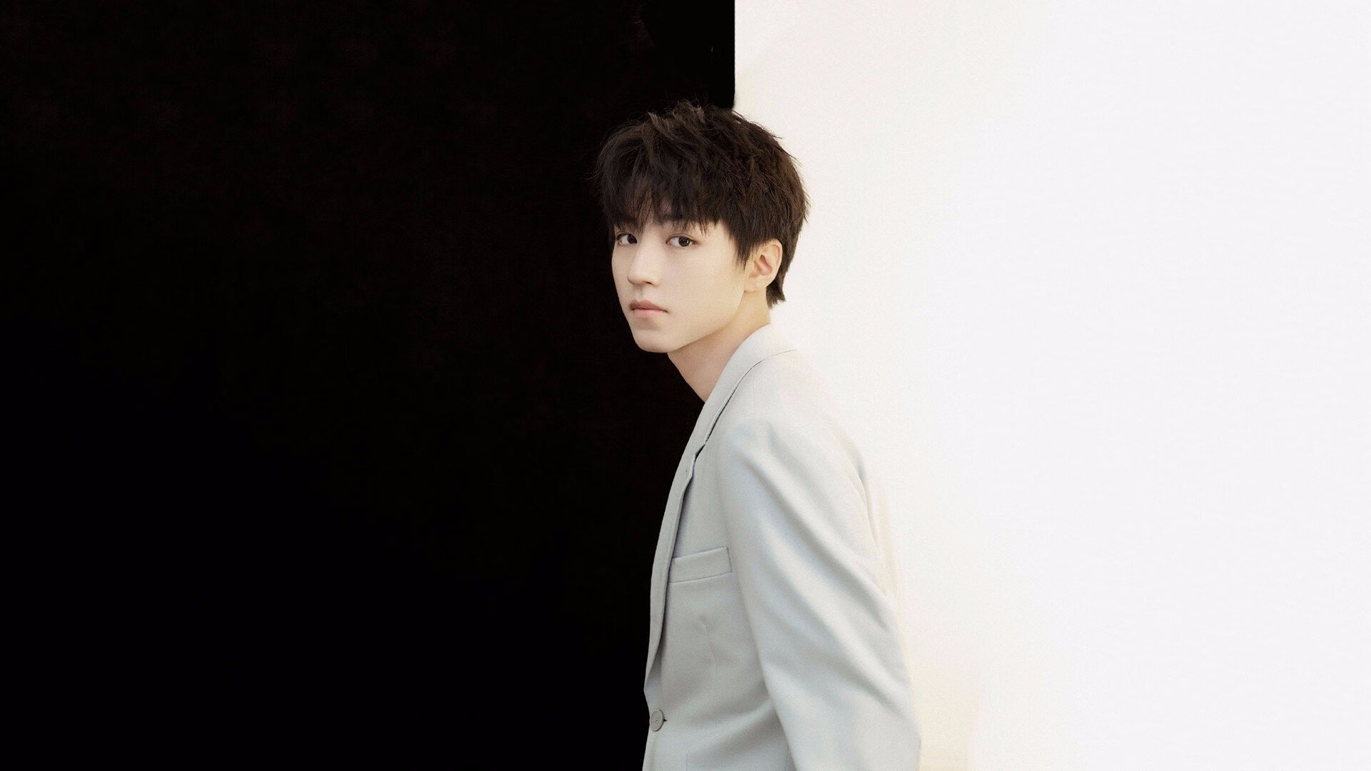 骑士团队合作失误，再次吞下败绩，帮我找一下骑士队