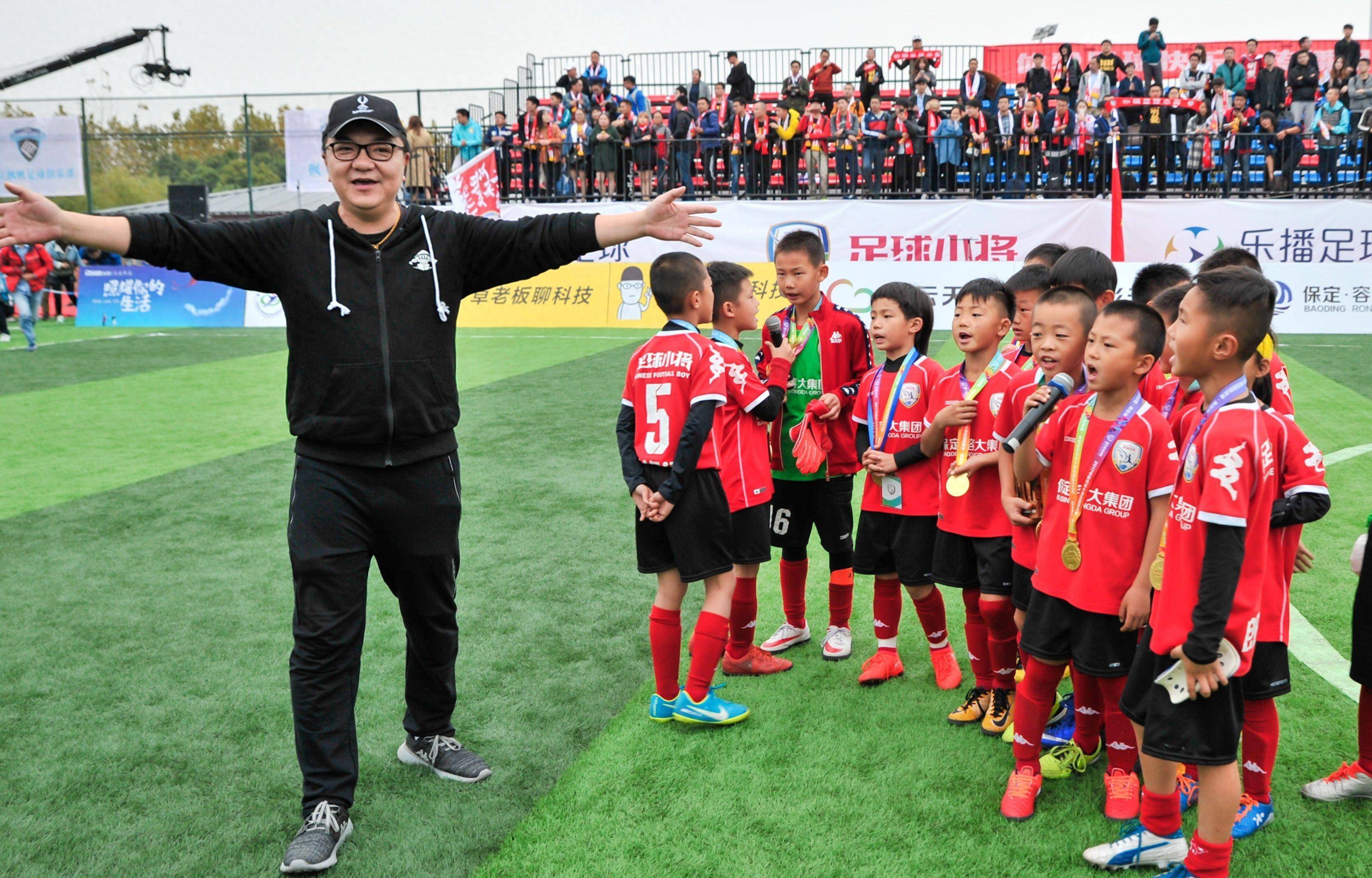 B体育APP:中国足球人才培养：打破瓶颈与创新模式的简单介绍