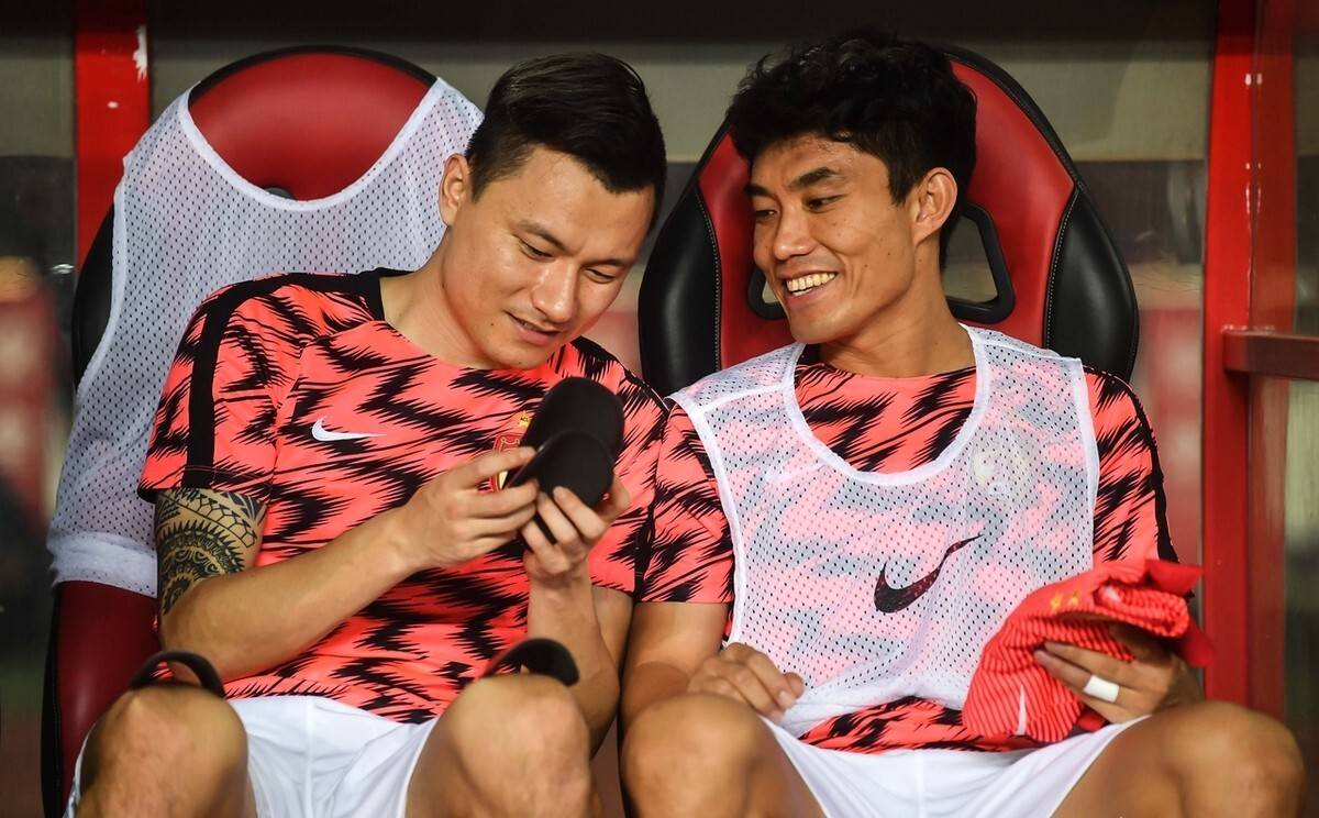 B体育APP:老将郑智:担任俱乐部青训教练,培养未来之星的简单介绍 B体育APP:老将郑智:担任俱乐部青训教练,培养未来之星的简单介绍