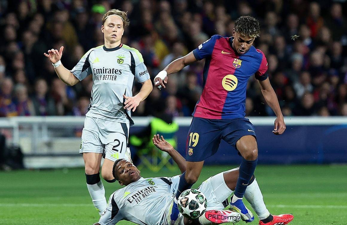 包含b体育下载：西甲新星崛起：巴萨小将打破纪录的词条