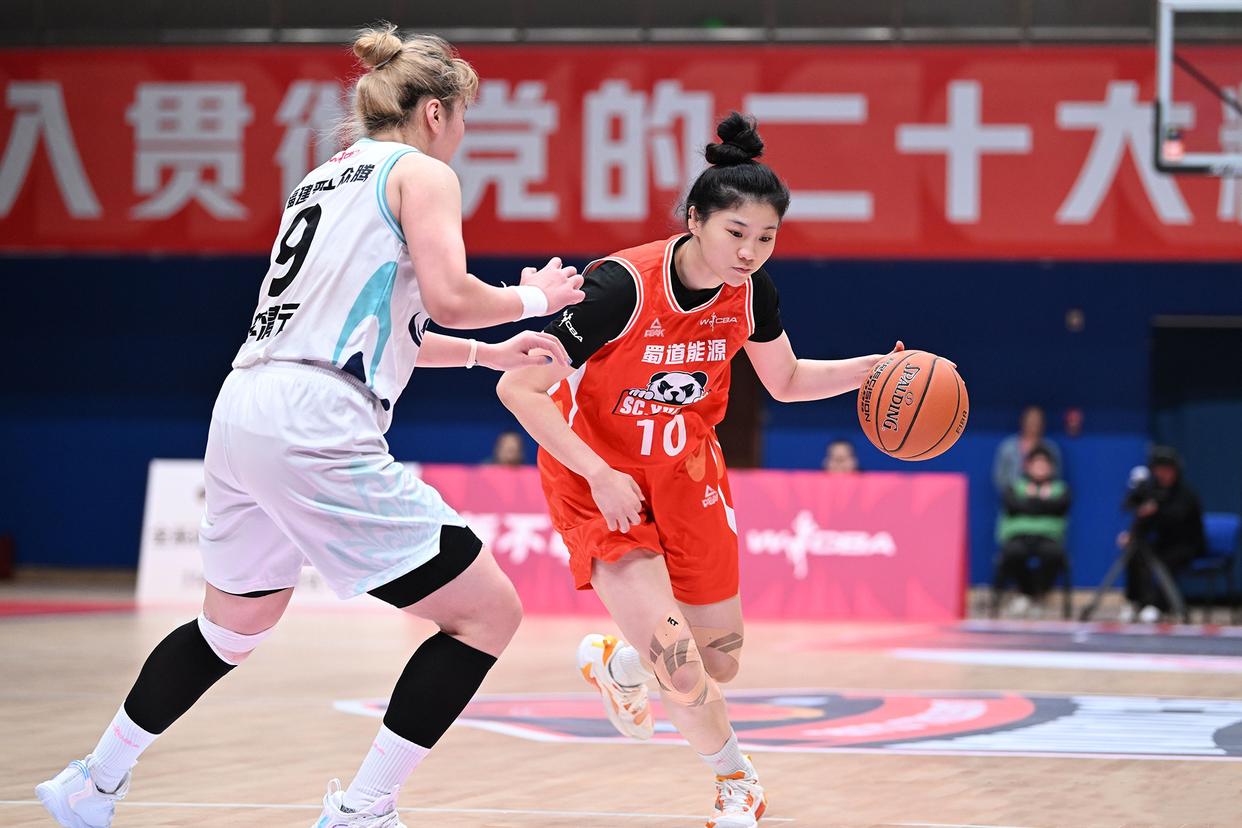 B体育官网：WCBA联赛的青少年推广计划：如何吸引更多青少年关注和参与女篮运动？的简单介绍